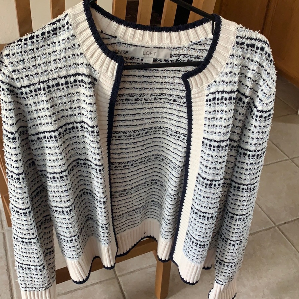 Cardigan sweater